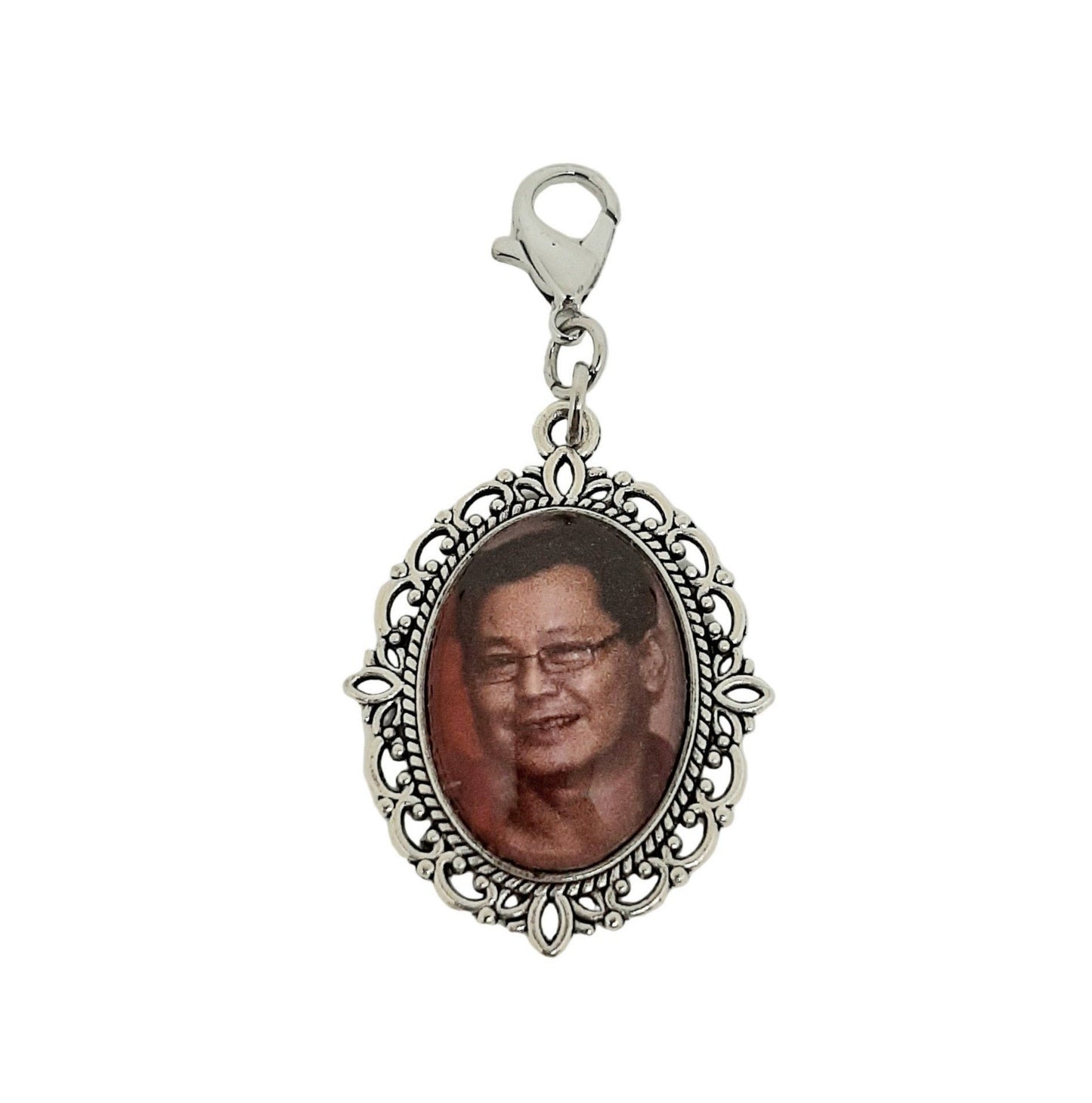 Medium Oval Boutonniere / Bouquet Charm (Design C2, C7)